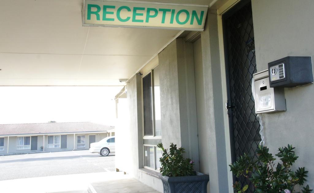 Golden Palms Motel Geelong Extérieur photo